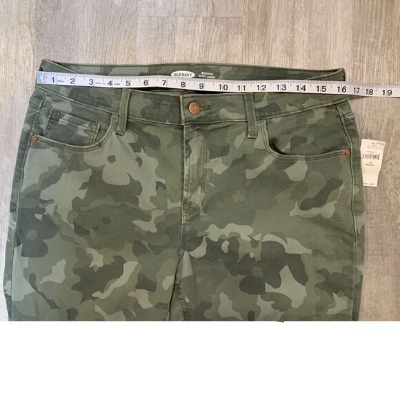 NWT Mid-Rise Floral-Camo Print Rockstar Super Skinny Jeans Women size 12… - Picture 7 of 14